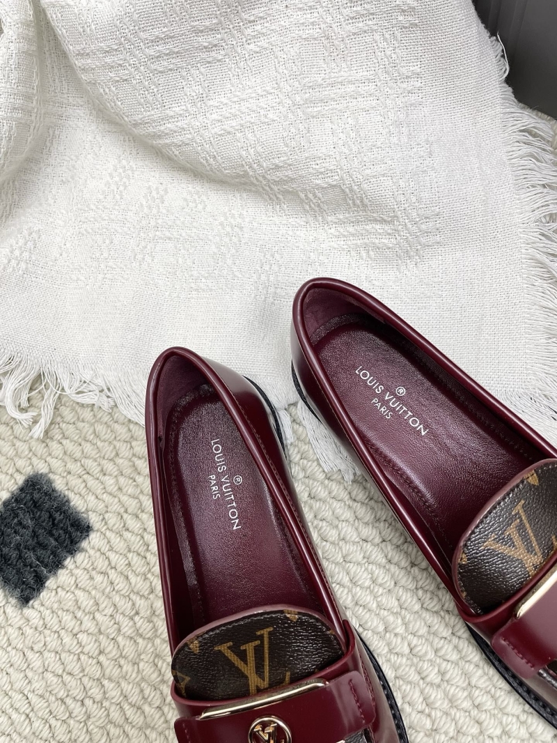 l0vis Vvtt0n loafers